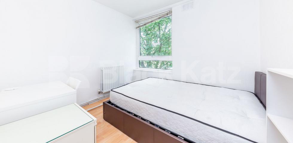 Excellent three bed walking distance to ucl and regents park  Albany Street, Euston / Regents Park